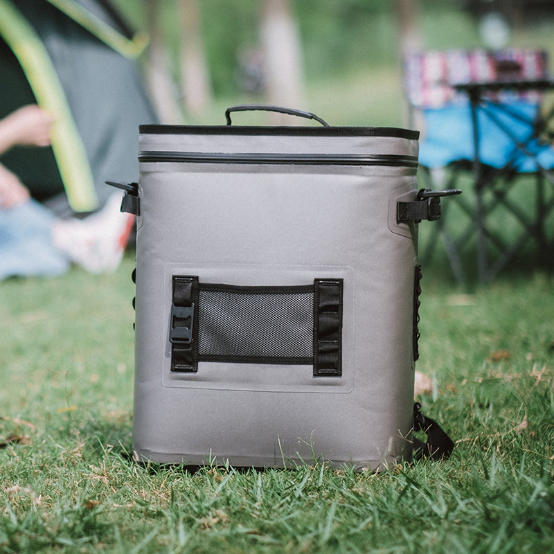 Los bolsos más frescos al aire libre portátiles mantienen sus bebidas frías en un bolso más fresco aislado estilo