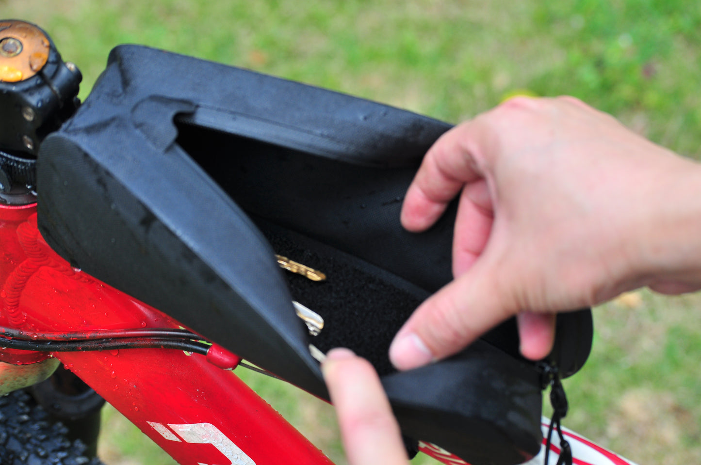 Bolsa de bicicleta en tubo, paquete de viga envolvente frontal triangular, bolsa para sillín de coche, herramientas, equipo de equitación